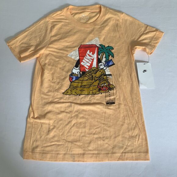 Nike T-shirt NWT Boys S Pastel Orange Crewneck Short Sleeve Sneaker Graphic Tee - Picture 1 of 6
